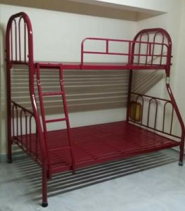 giường 2 tầng lệch tầng màu đỏ